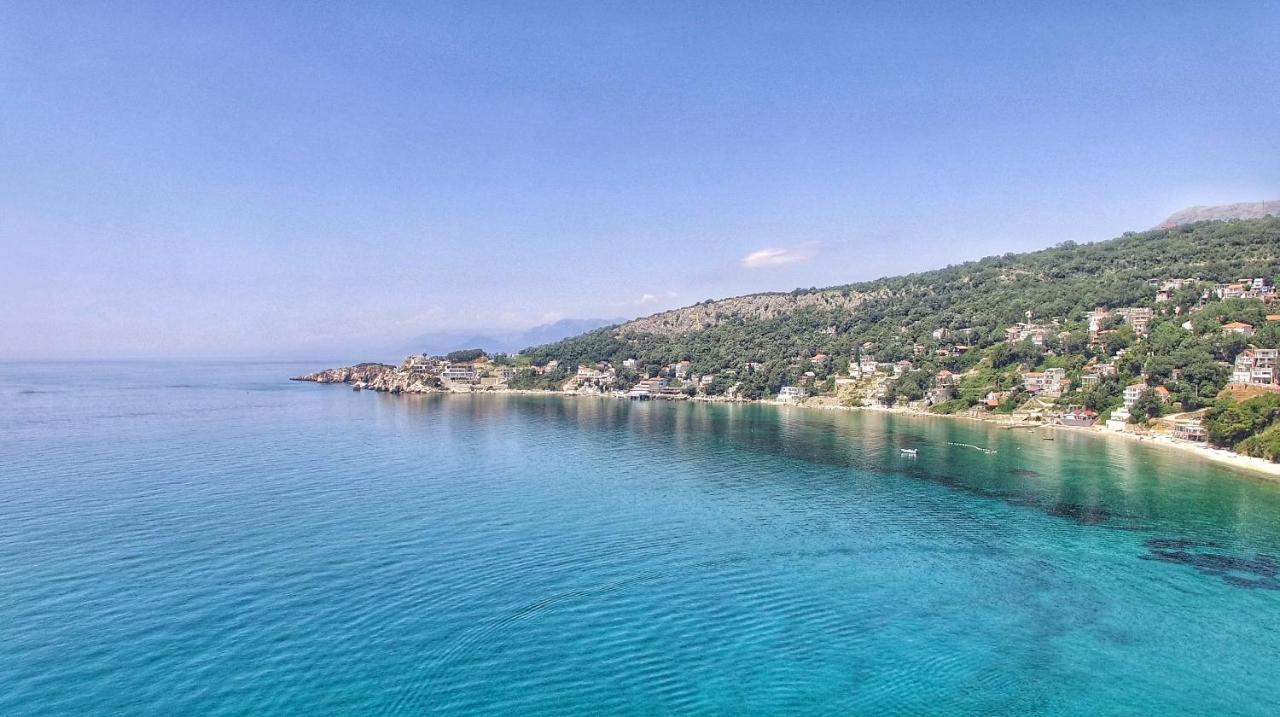Azzure Apartment Ulcinj Bagian luar foto