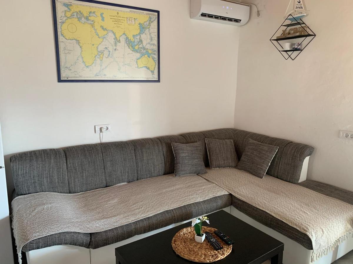 Azzure Apartment Ulcinj Bagian luar foto
