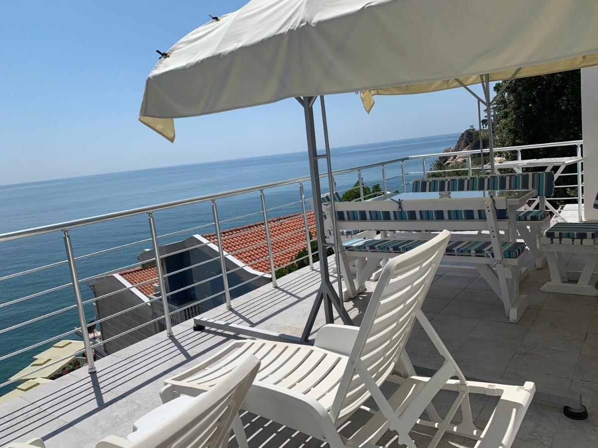 Azzure Apartment Ulcinj Bagian luar foto