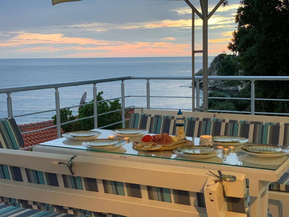 Azzure Apartment Ulcinj Bagian luar foto
