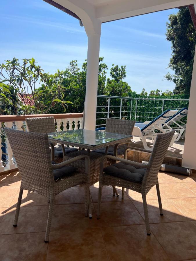 Azzure Apartment Ulcinj Bagian luar foto